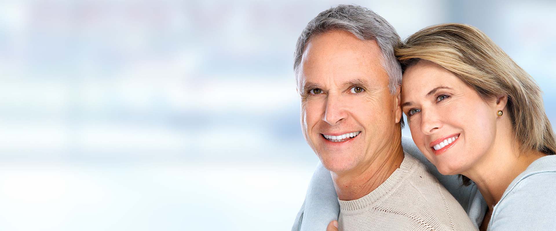 Dental implant restoring a missing tooth